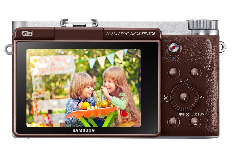 SamsungNX3000 www.androdollar 17 - Samsung NX3000 Smart Camera Launched with Selfies in Mind