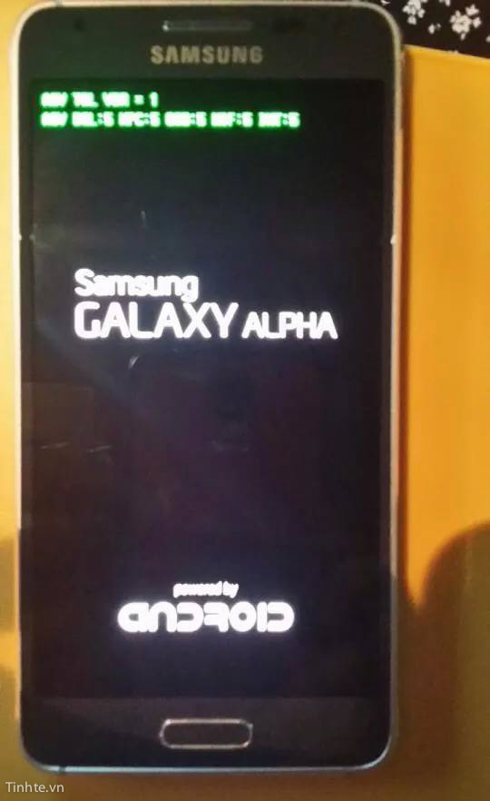 2543624 Tinhte Galaxy F Leak  3 - UPDATED : LEAKED : Samsung Galaxy Alpha Live Photos