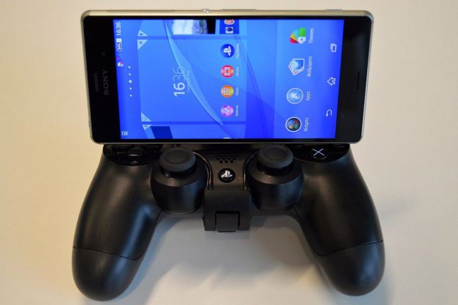 sony controller 3 - Sony unveils the Xperia Z3, Z3 Compact and Z3 Tablet Compact