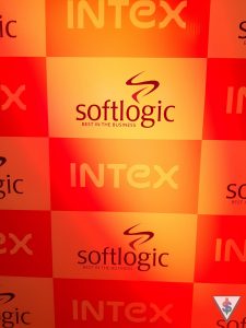 Intex-AndroDollar-10
